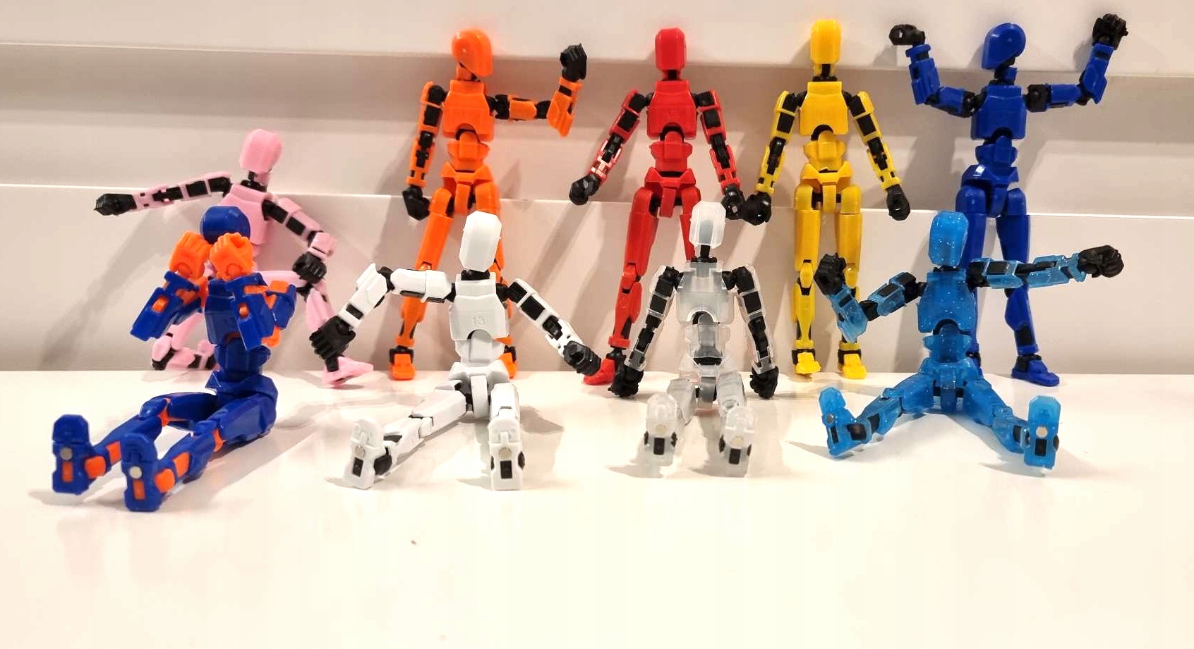 Mini Figurka Mini Legendy +pakiety broni+stojak Magnesy w nogach Biały - obrazek 9