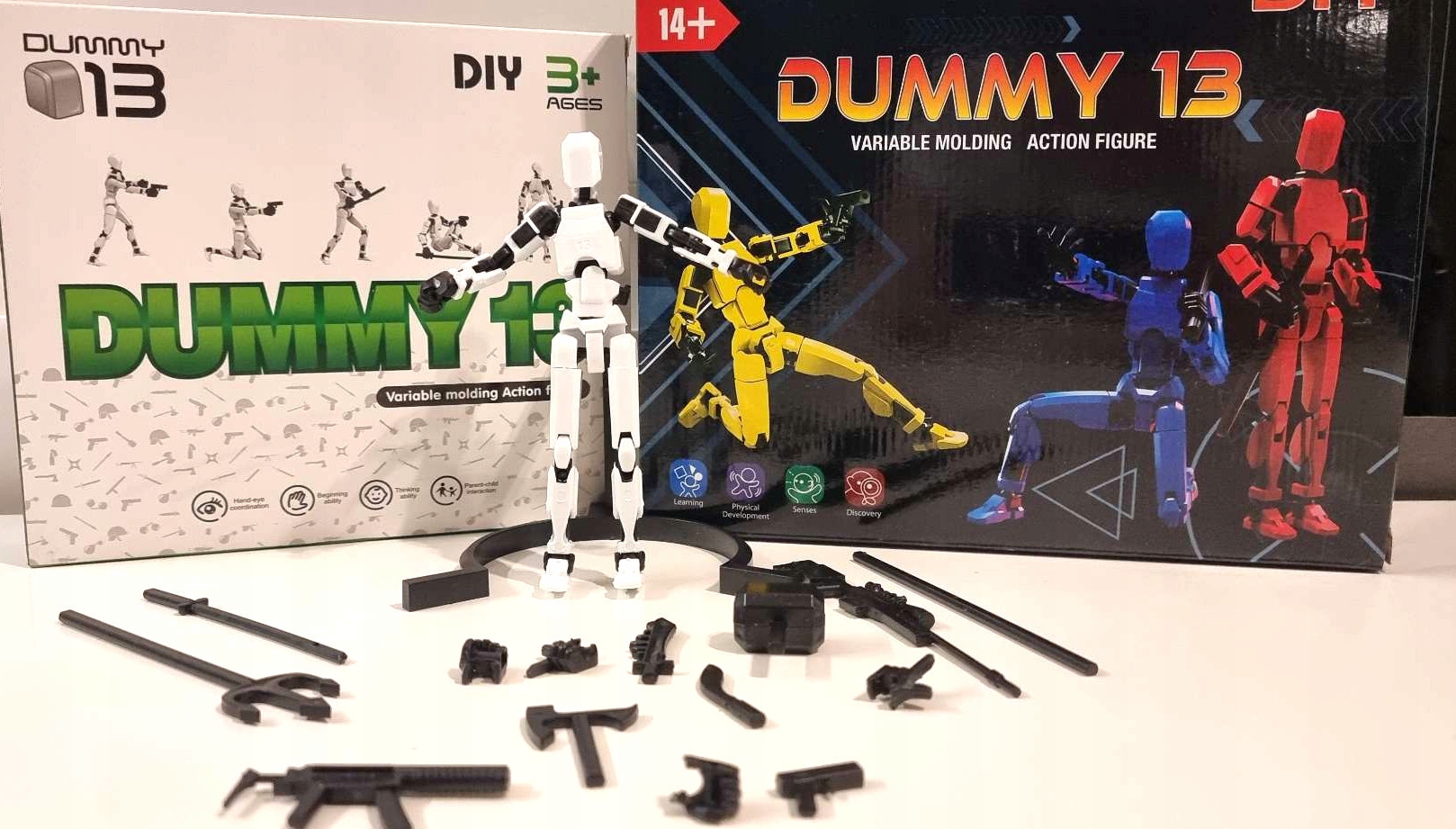 Mini Figurka Mini Legendy +pakiety broni+stojak Magnesy w nogach Biały