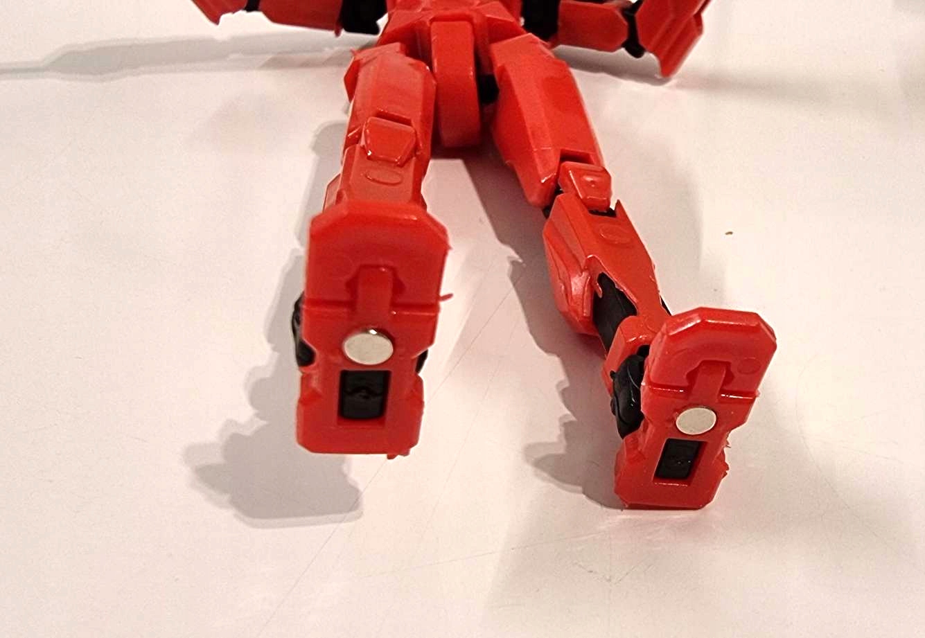 Mini Figurka Mini Legendy +pakiety broni+stojak Magnesy w nogach czerwony - obrazek 12